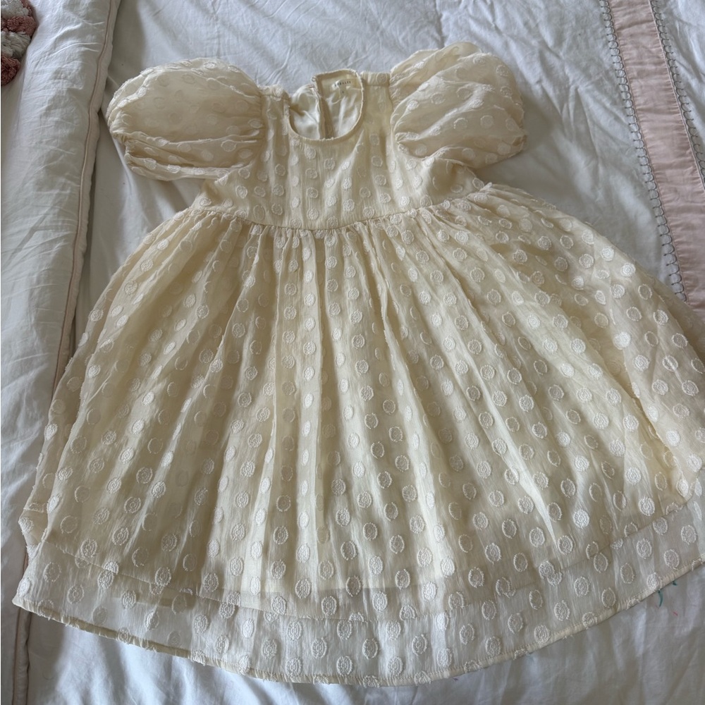 Cream Sweetheart Neckline Formal Sundress